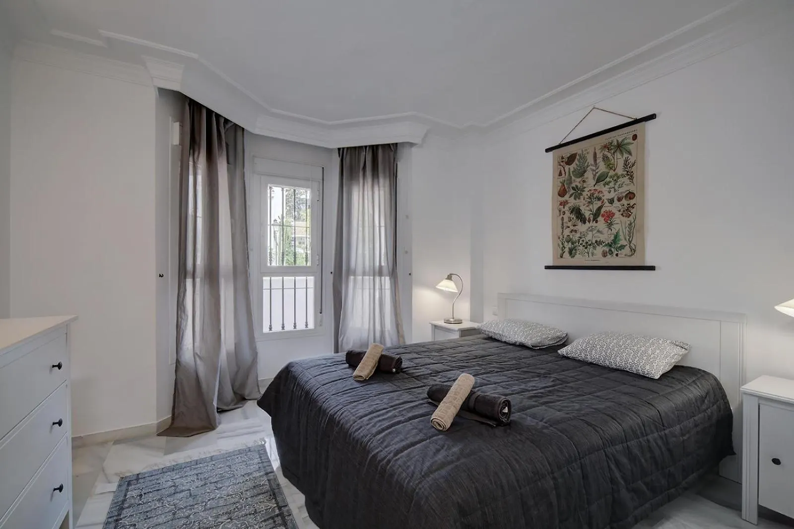 Beatiful Newly Renovated 3 Bedroom Marbella Spain